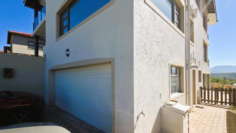 4 Bedroom Property for Sale in Groot Brakrivier Central Western Cape